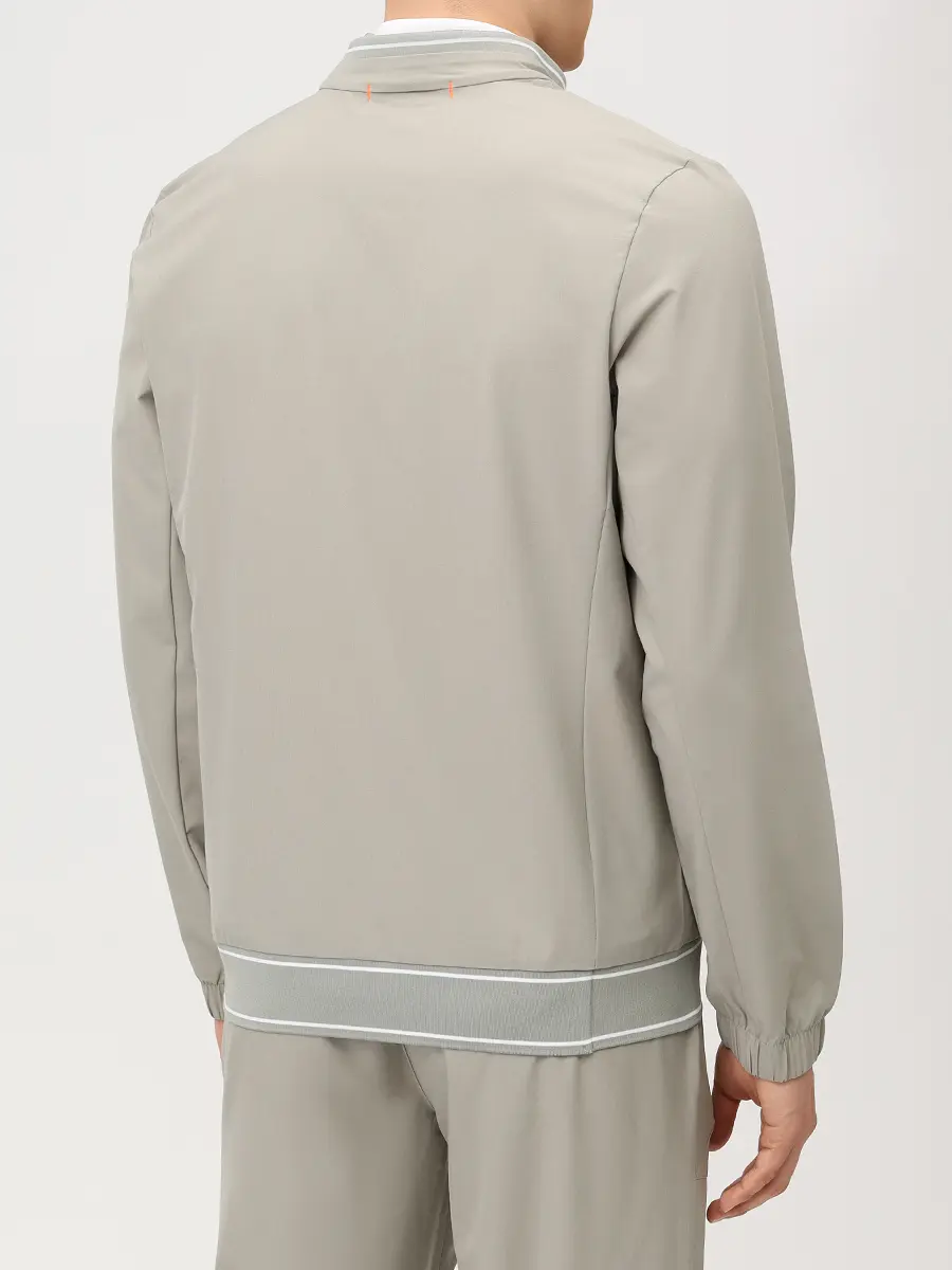 Костюм однотонный