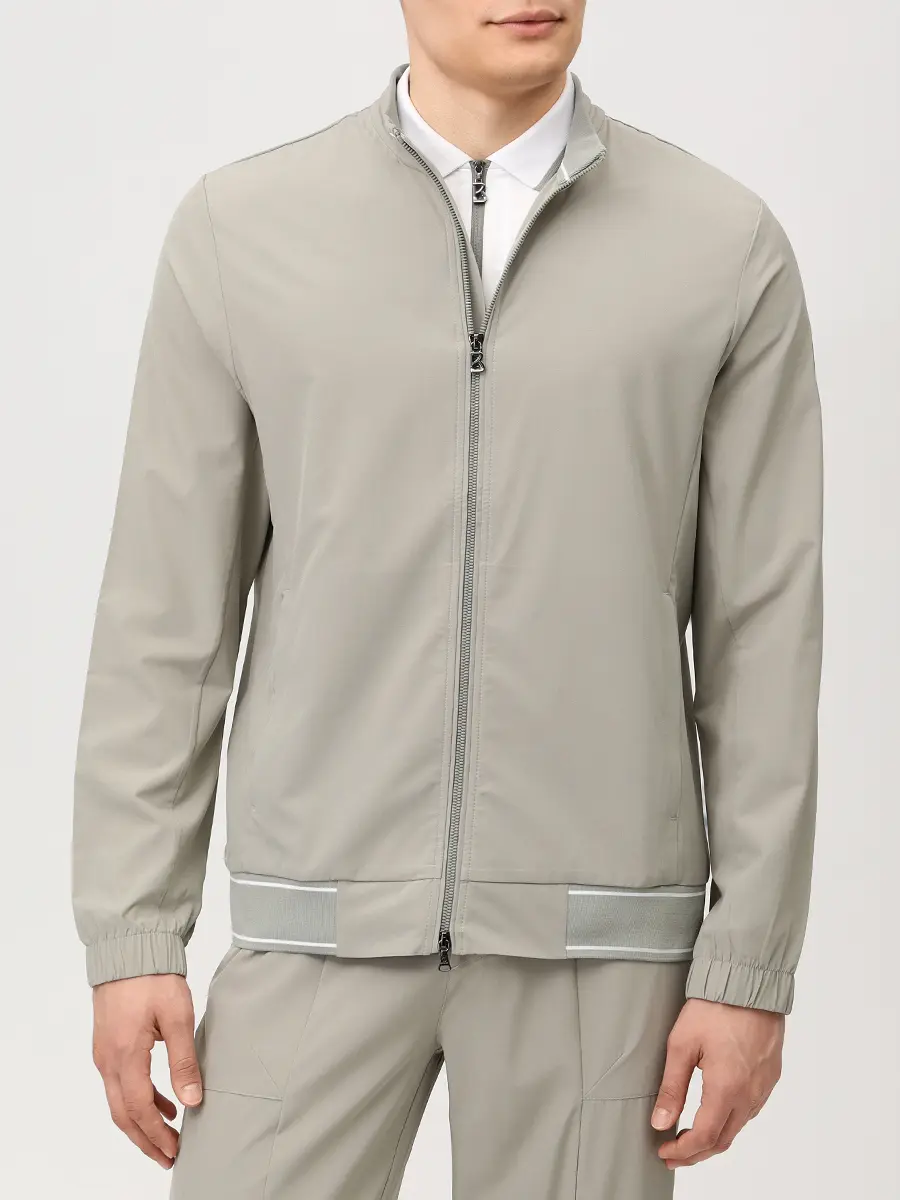 Костюм однотонный