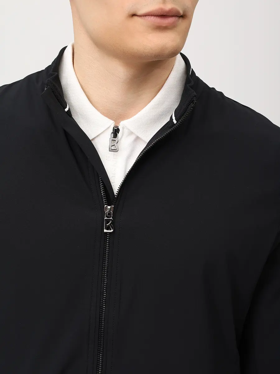 Костюм однотонный