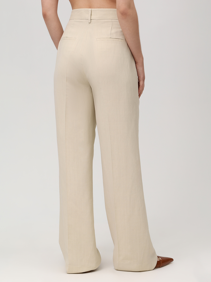 Костюм из вискозы и льна