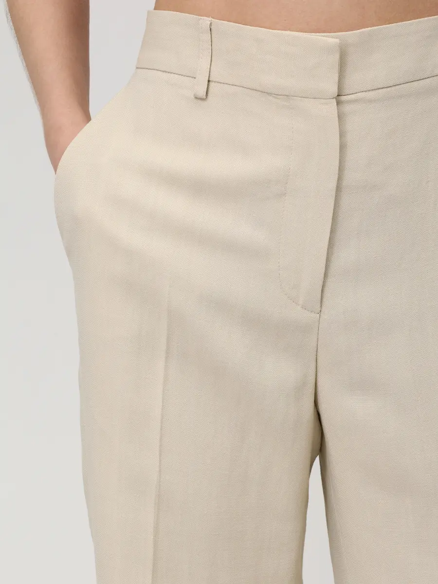 Костюм из вискозы и льна