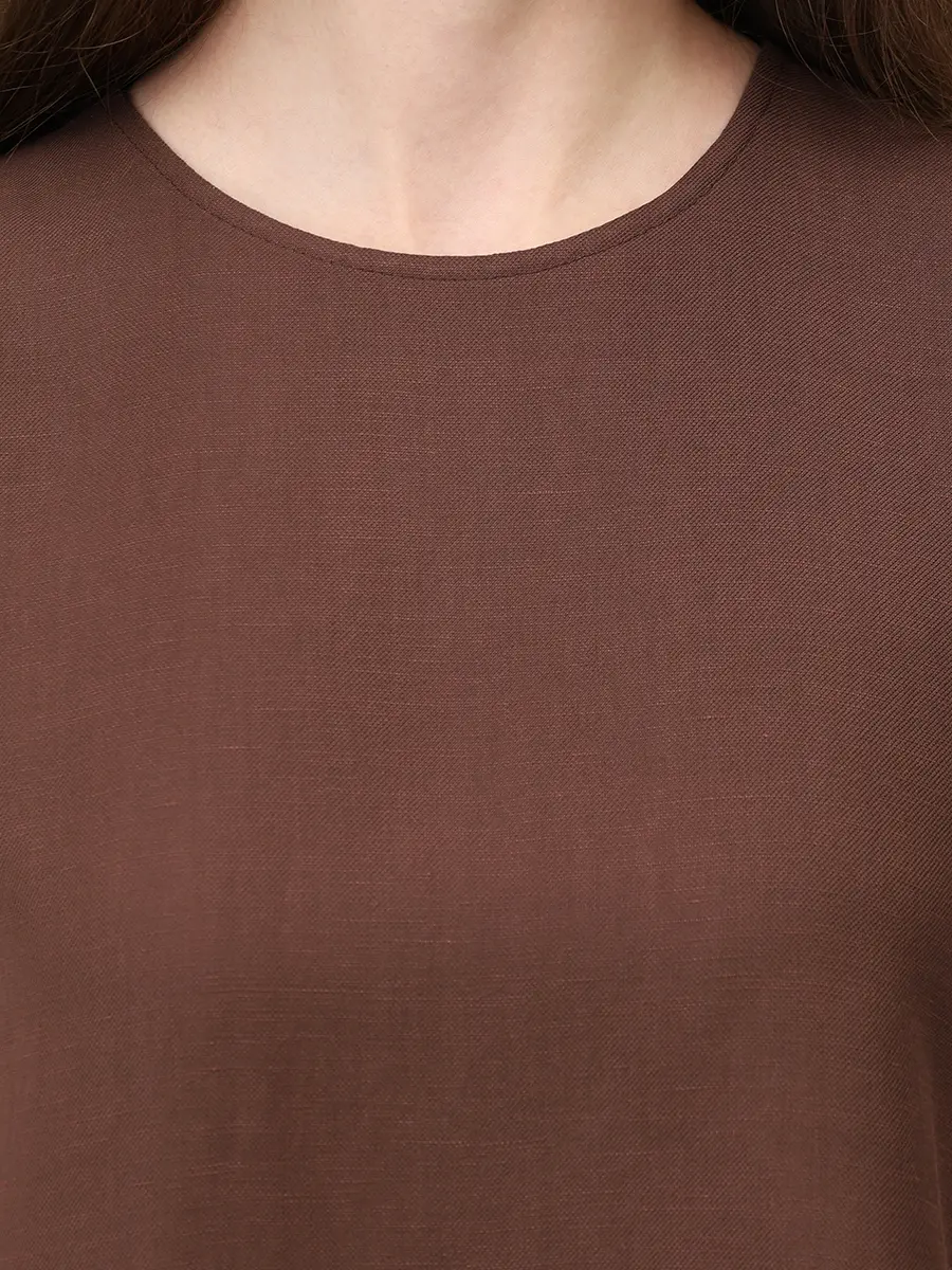 Костюм из вискозы и льна