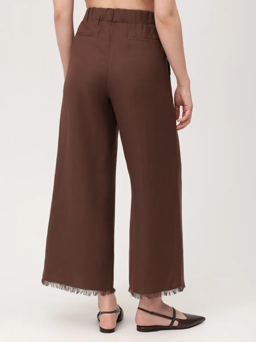 Костюм из вискозы и льна