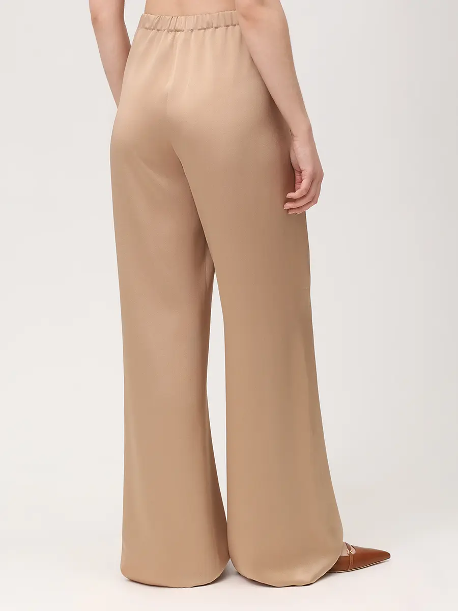 Костюм однотонный