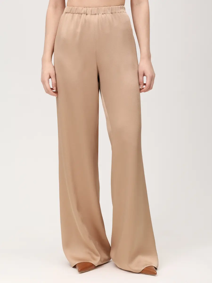 Костюм однотонный