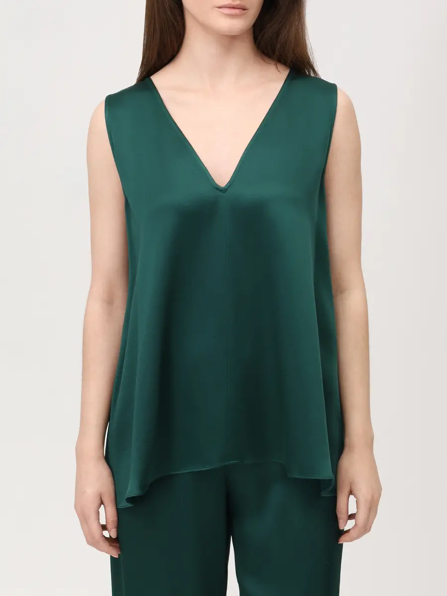 Костюм однотонный