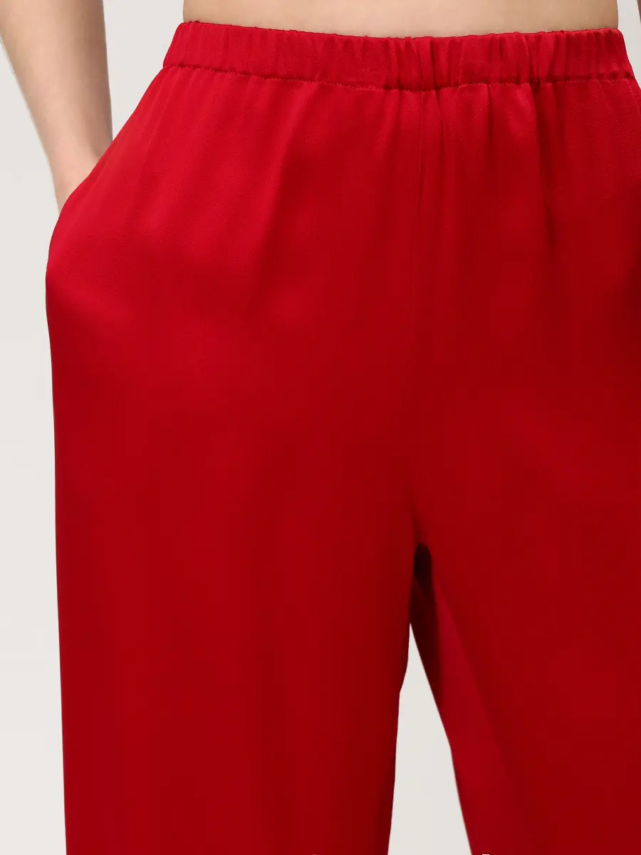 Костюм однотонный