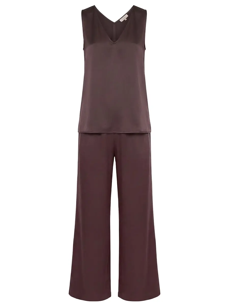 Костюм однотонный