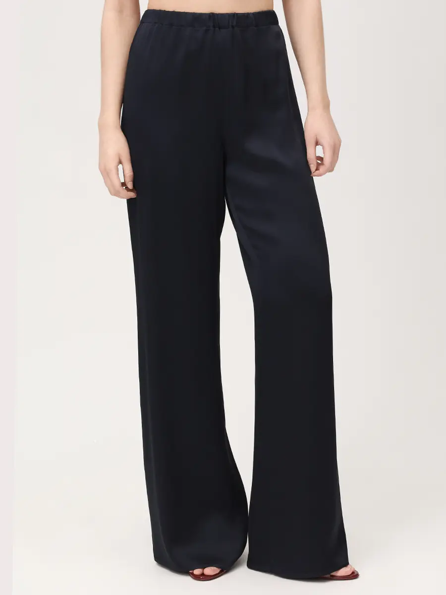 Костюм однотонный