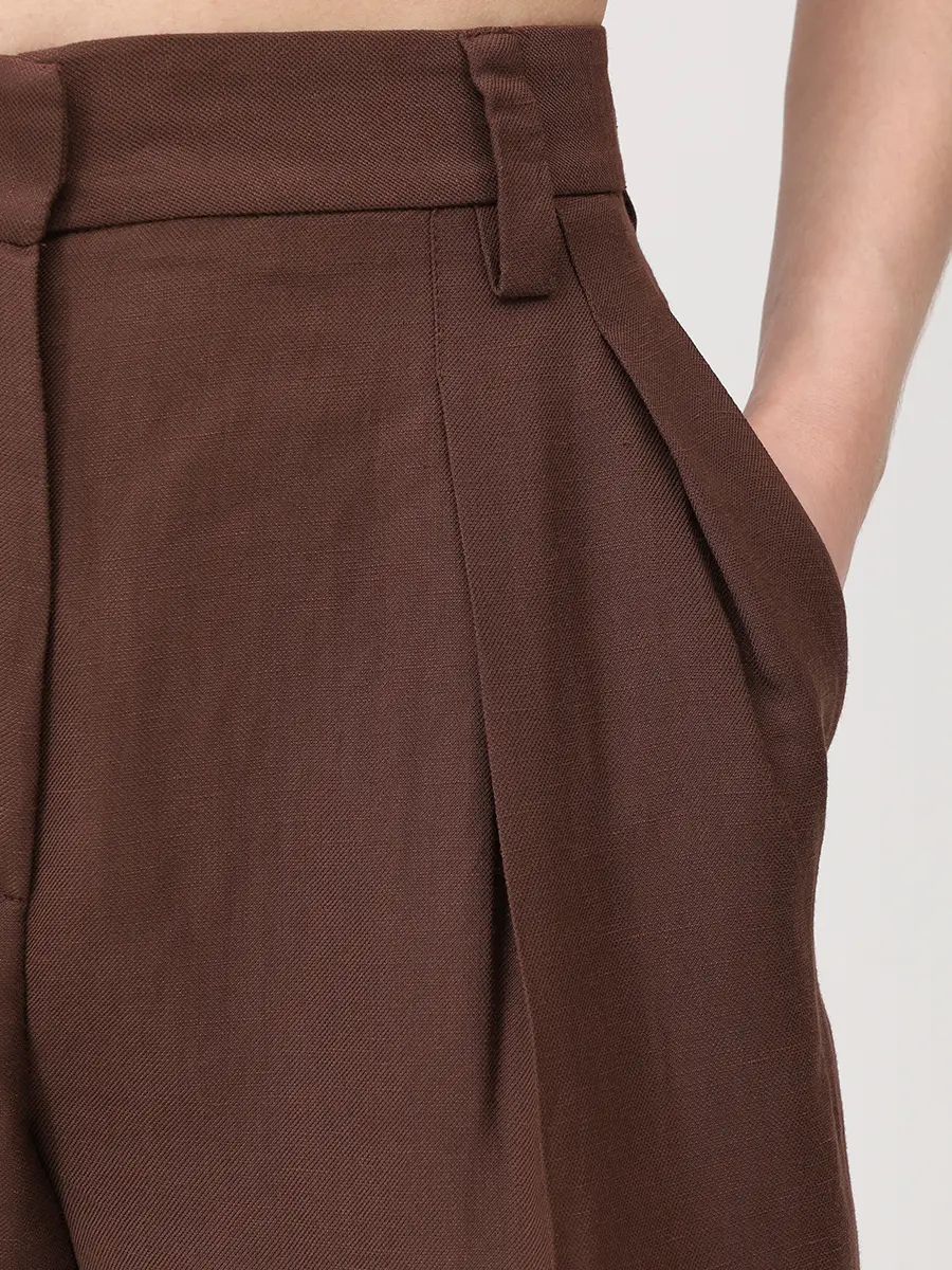 Костюм-тройка из вискозы и льна