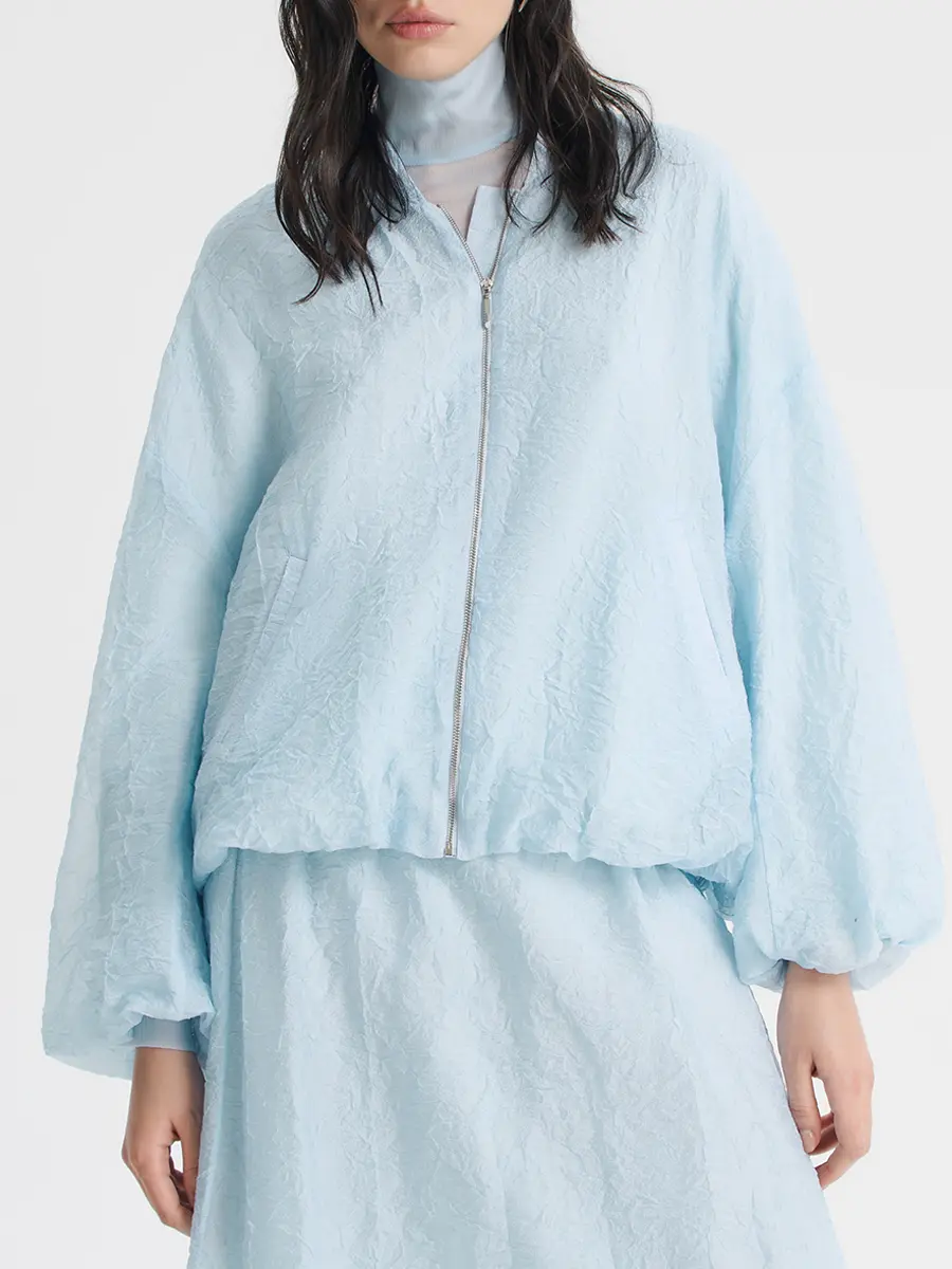 Бомбер из жатой вискозы