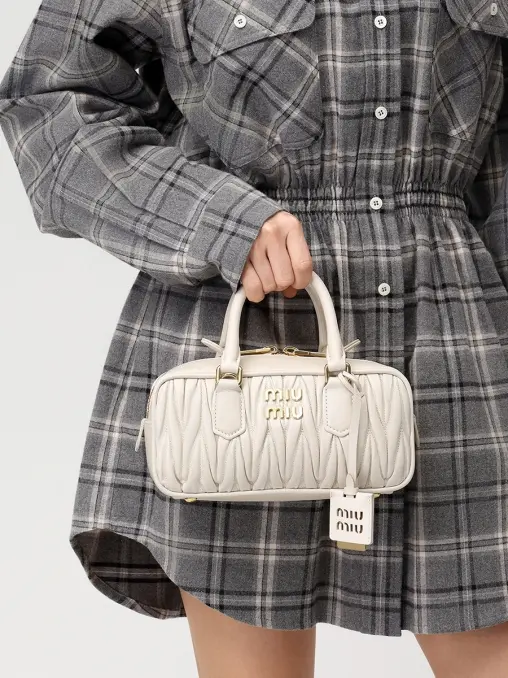 Сумка кожаная MIU MIU