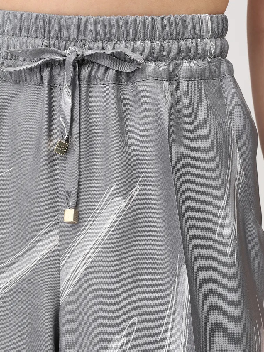 Брюки шелковые с принтом