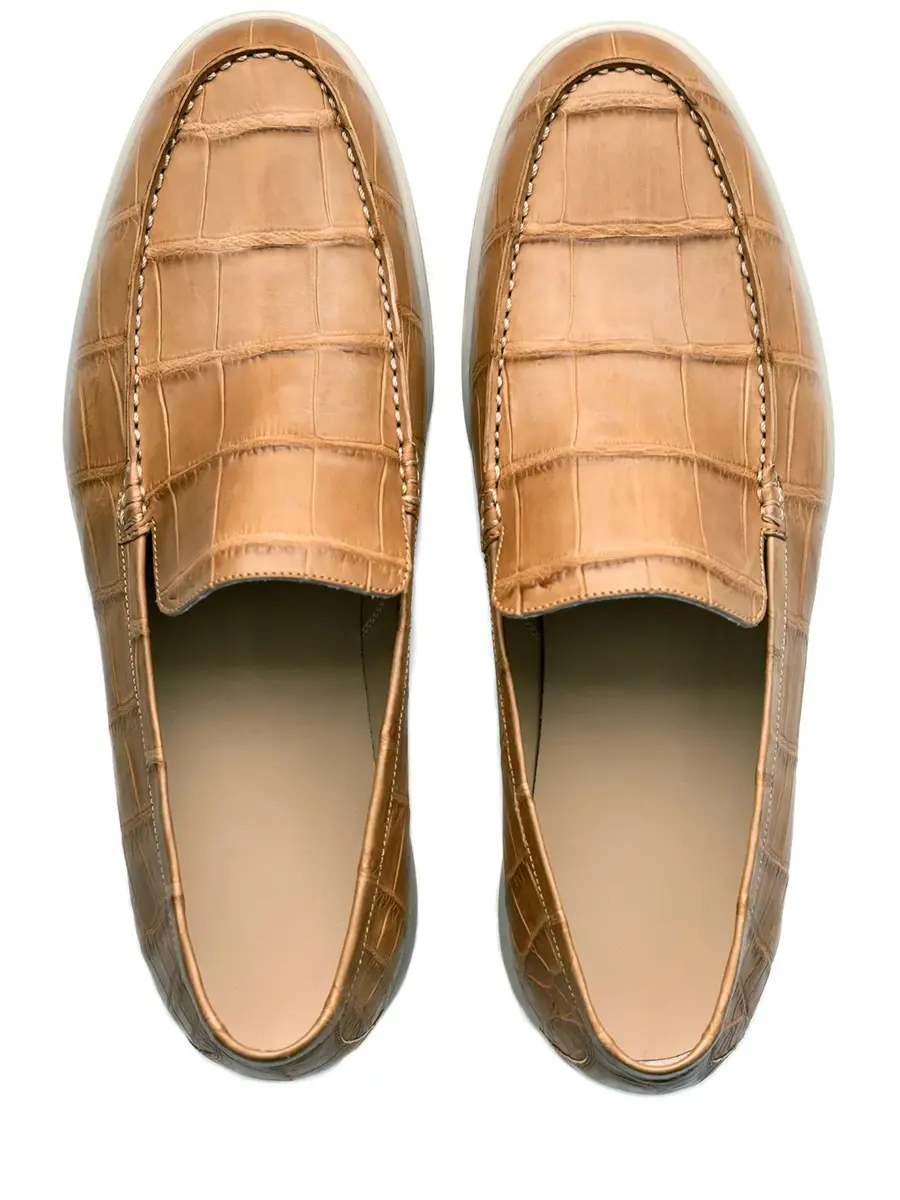 Лоферы из кожи крокодила