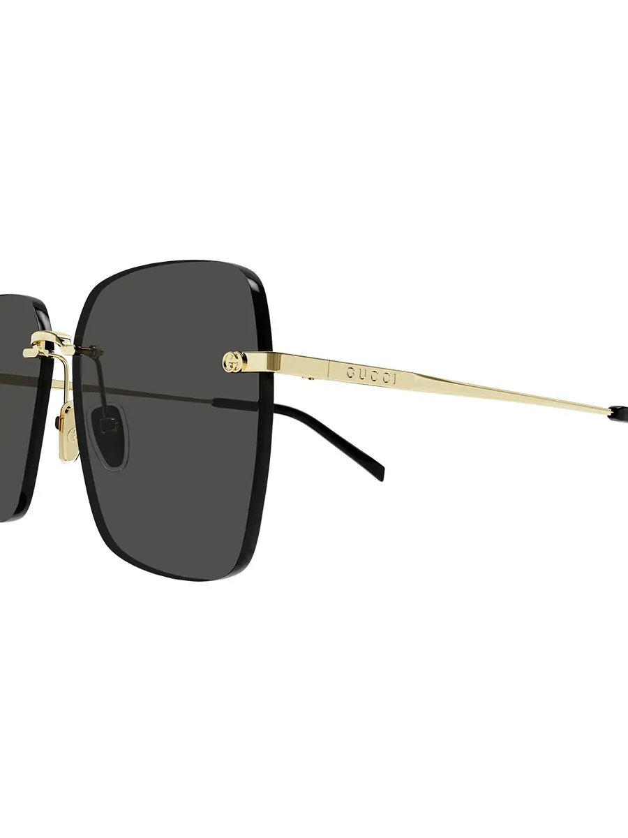 Очки солнцезащитные