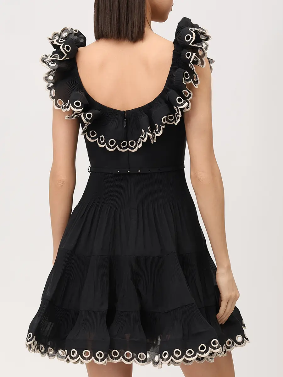 Платье с оборками