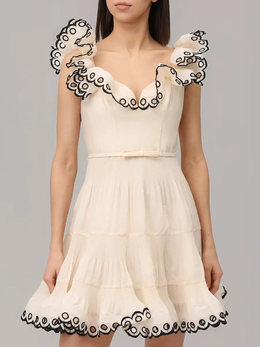 Платье с оборками