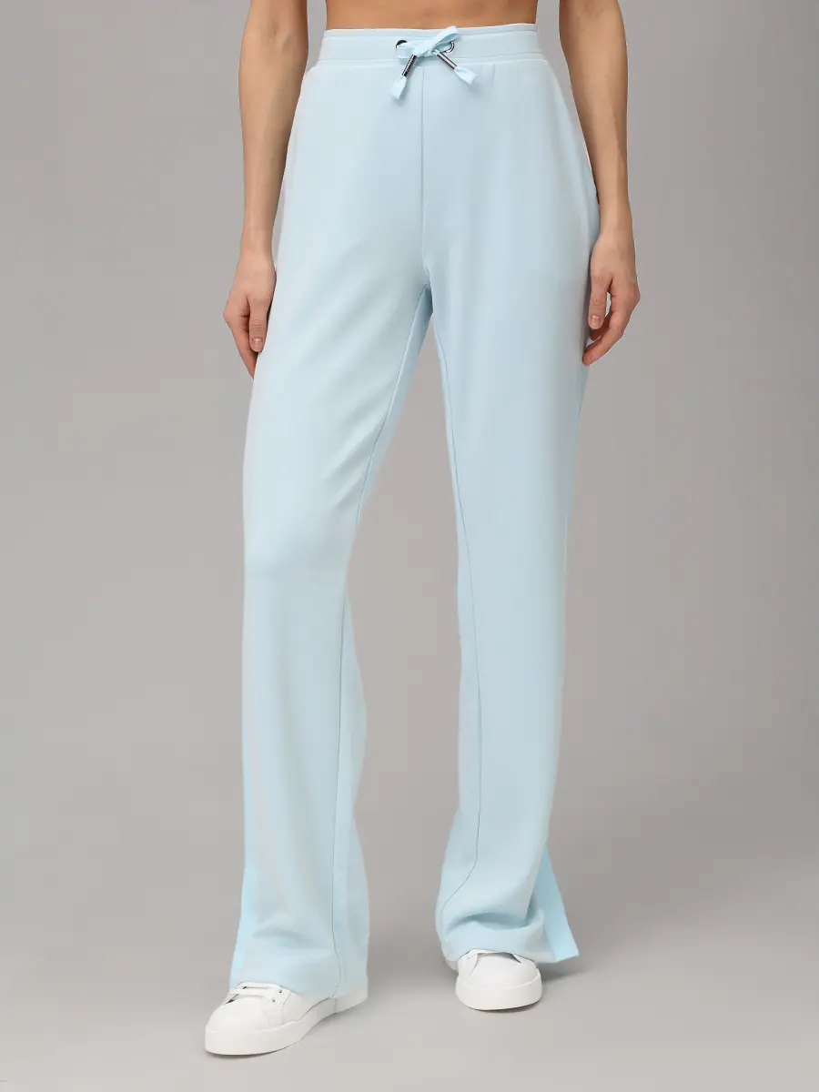 Костюм однотонный