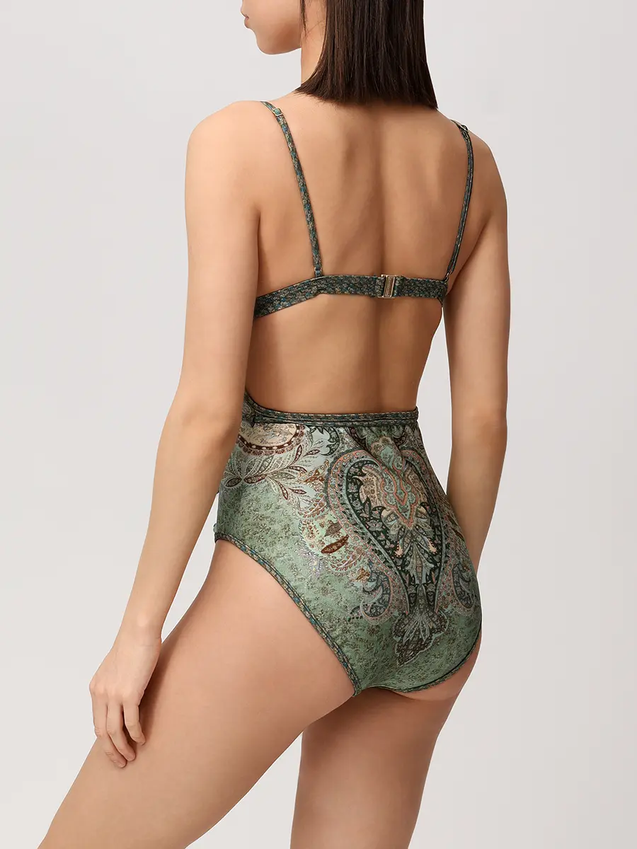 Купальник сплошной