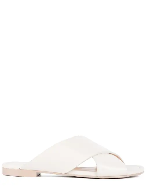 Шлепанцы кожаные AGL