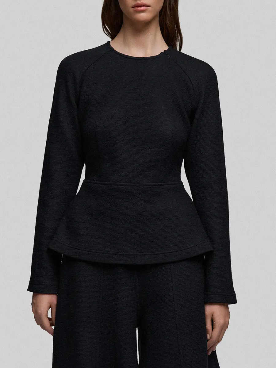 Джемпер с баской