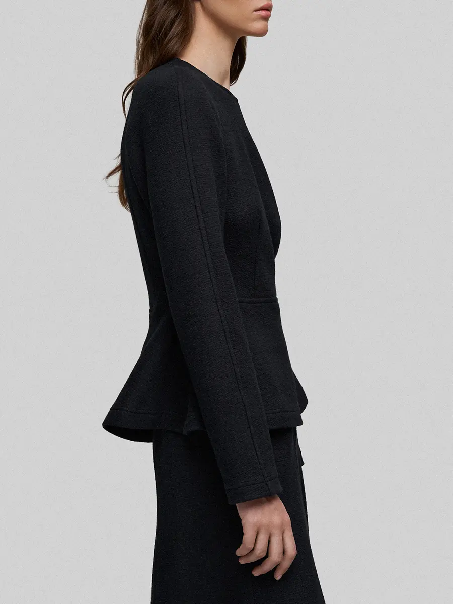 Джемпер с баской