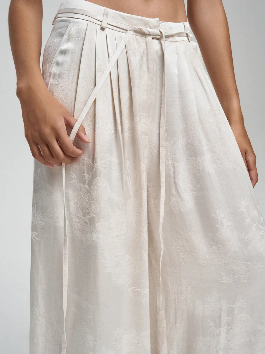 Брюки из вискозы и льна