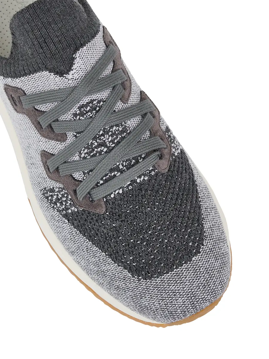 Кроссовки из текстиля и замши