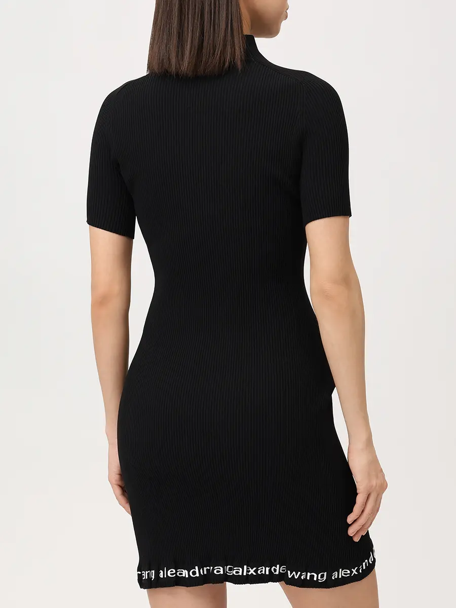 Платье однотонное