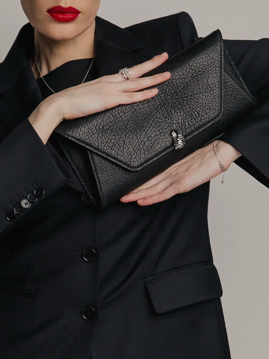 Клатч кожаный KONVERT