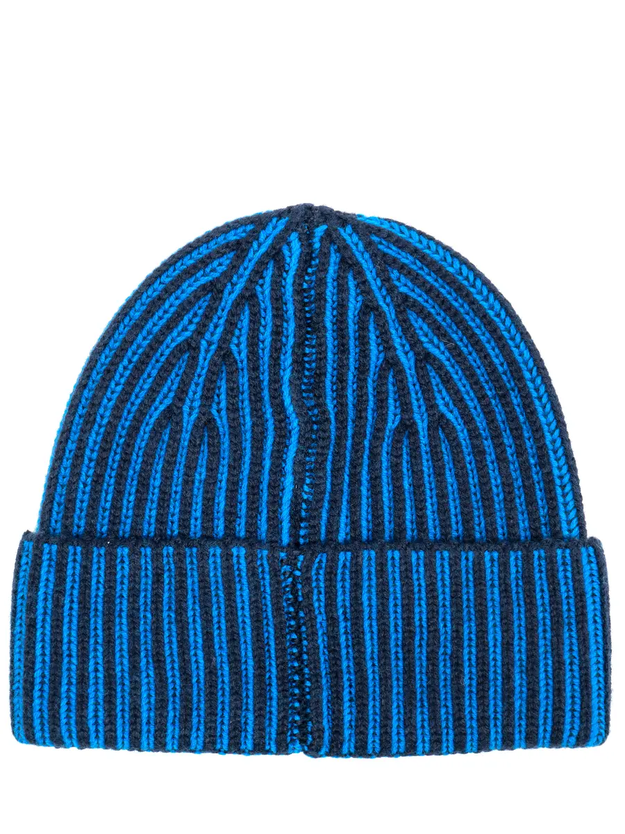 Шапка вязаная