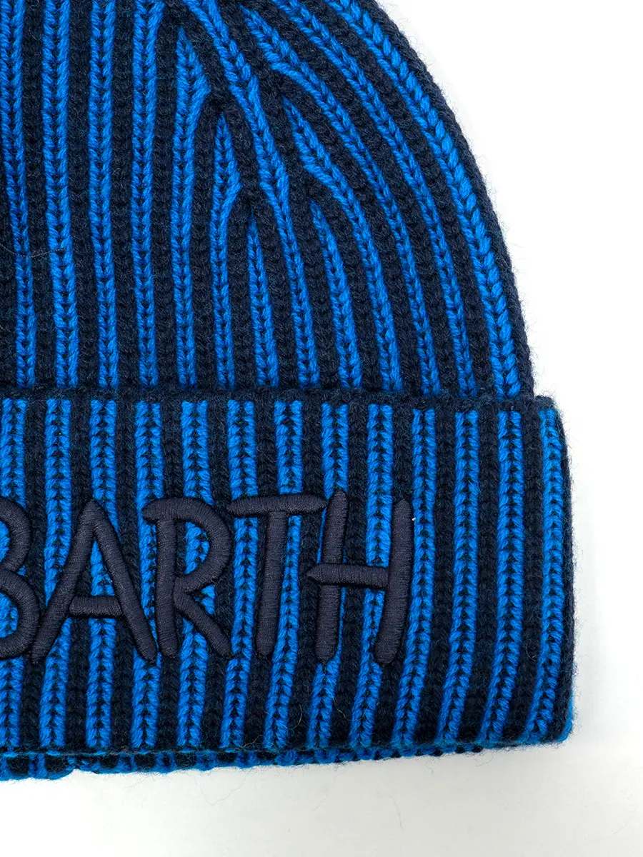 Шапка вязаная