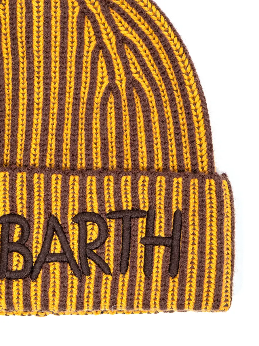 Шапка вязаная