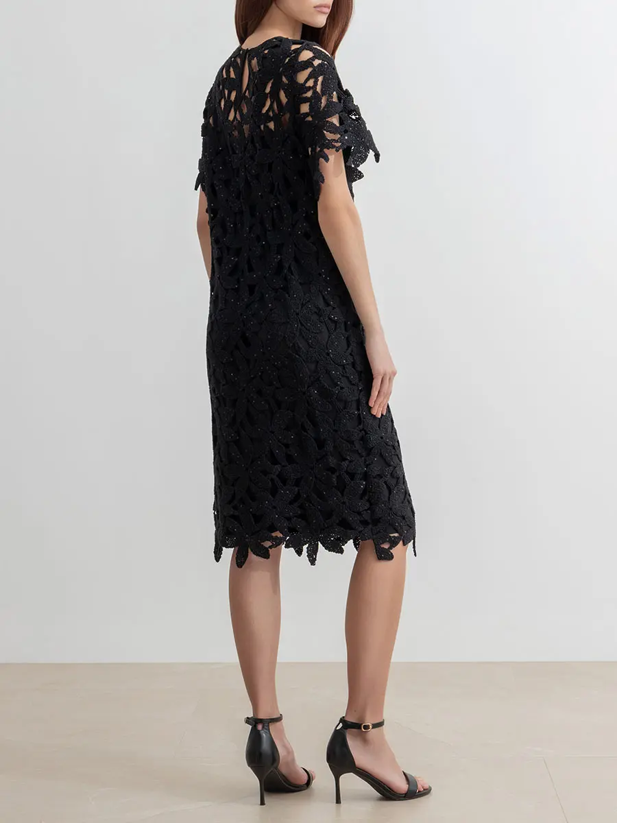 Платье кружевное