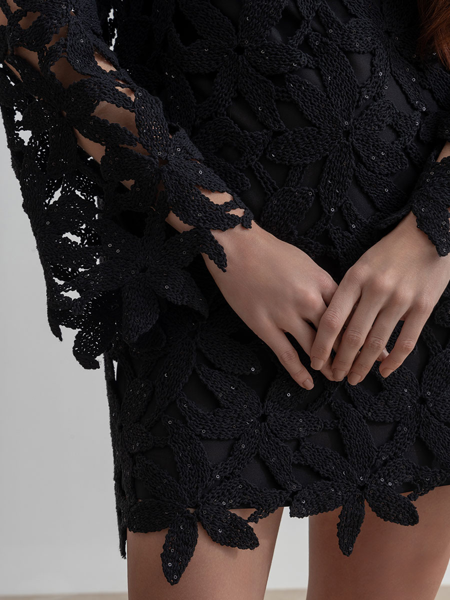 Платье кружевное