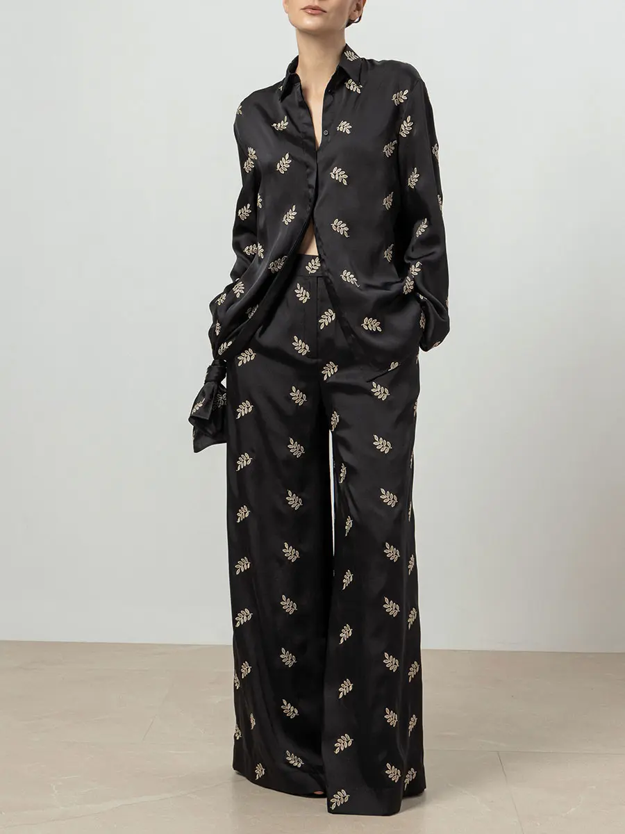 Рубашка с вышивкой