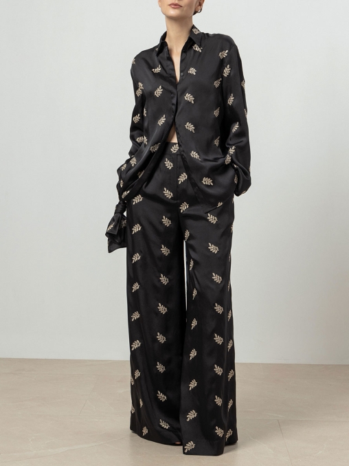 Рубашка с вышивкой IRKE