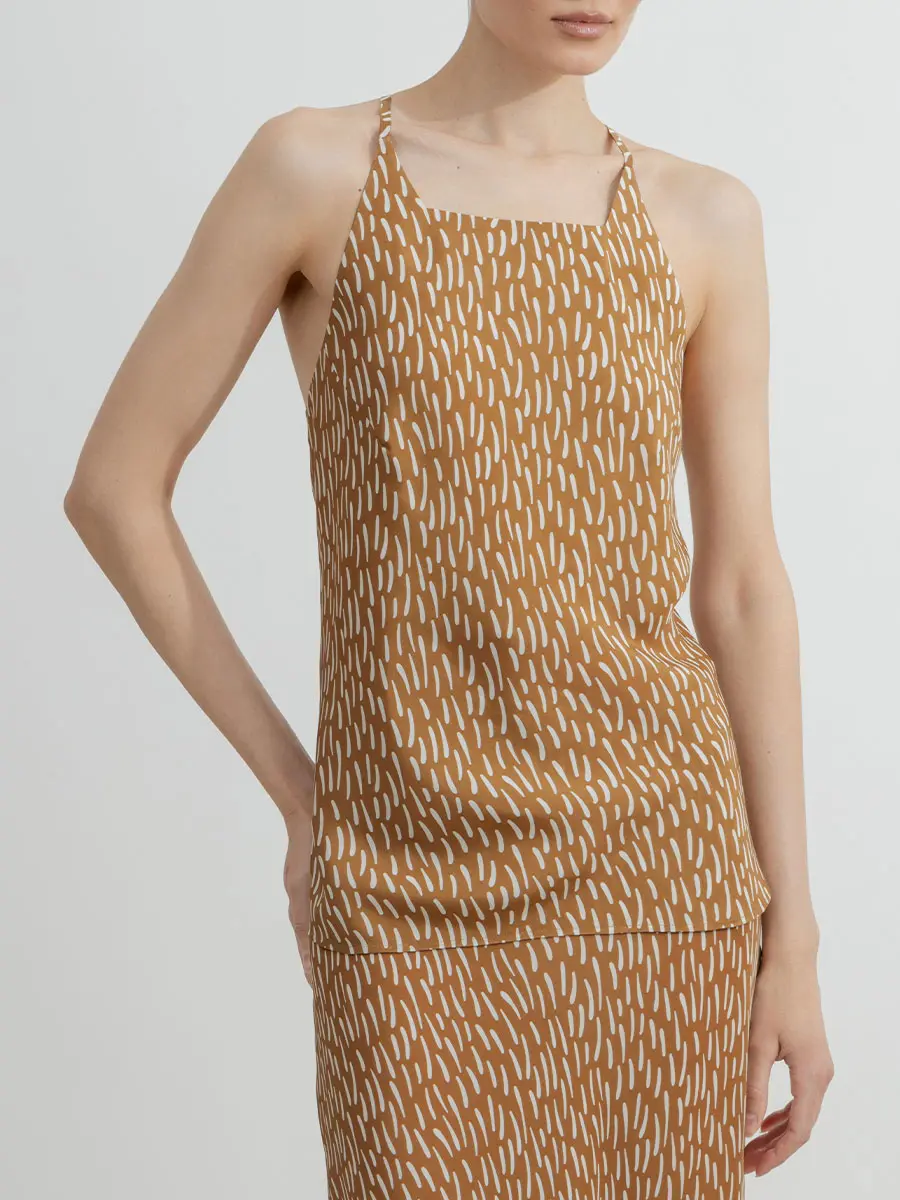 Топ с принтом