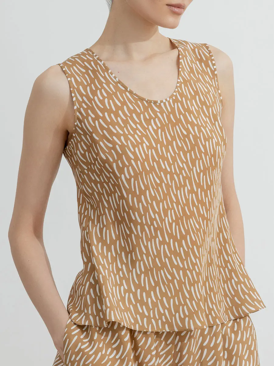 Топ с принтом