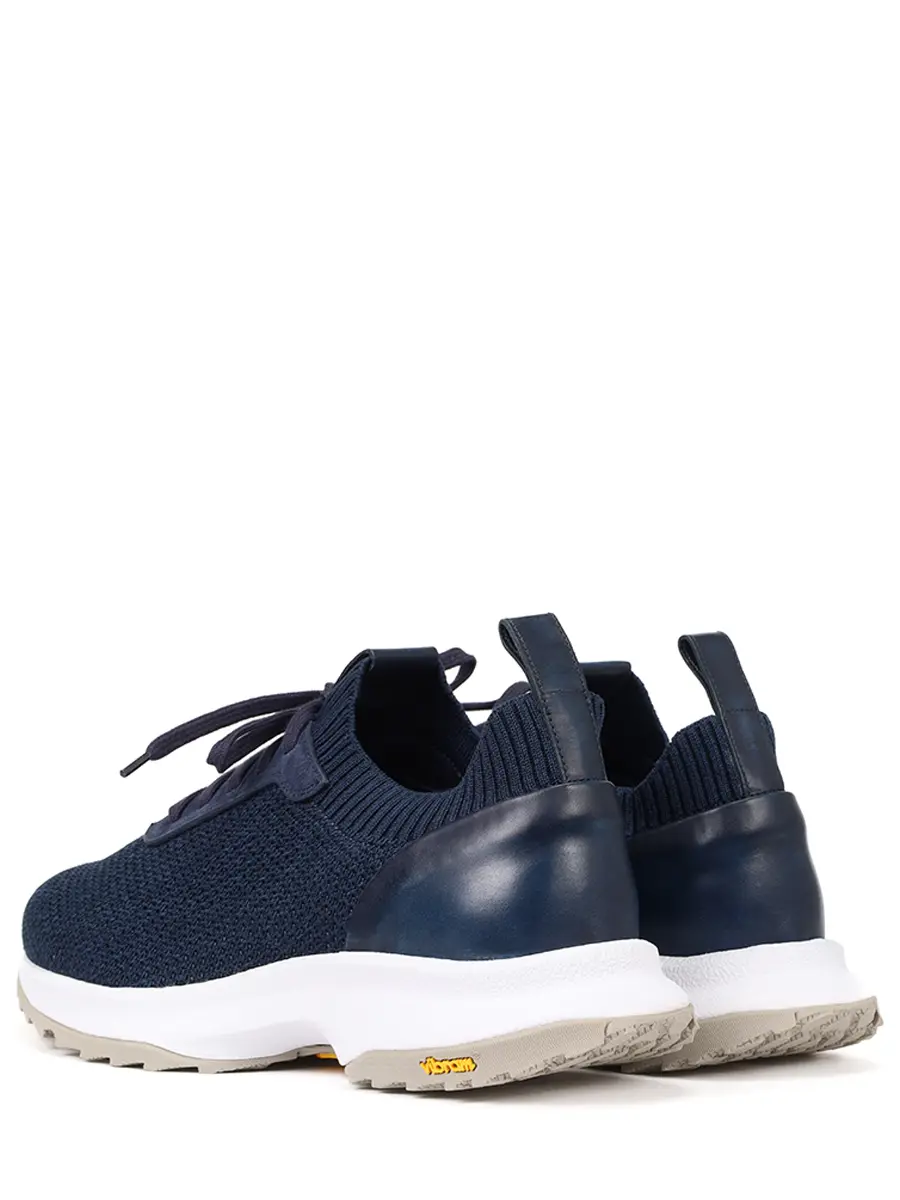 Кроссовки текстильные