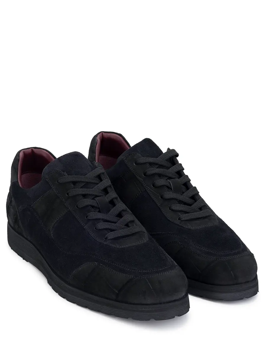 Кроссовки замшевые