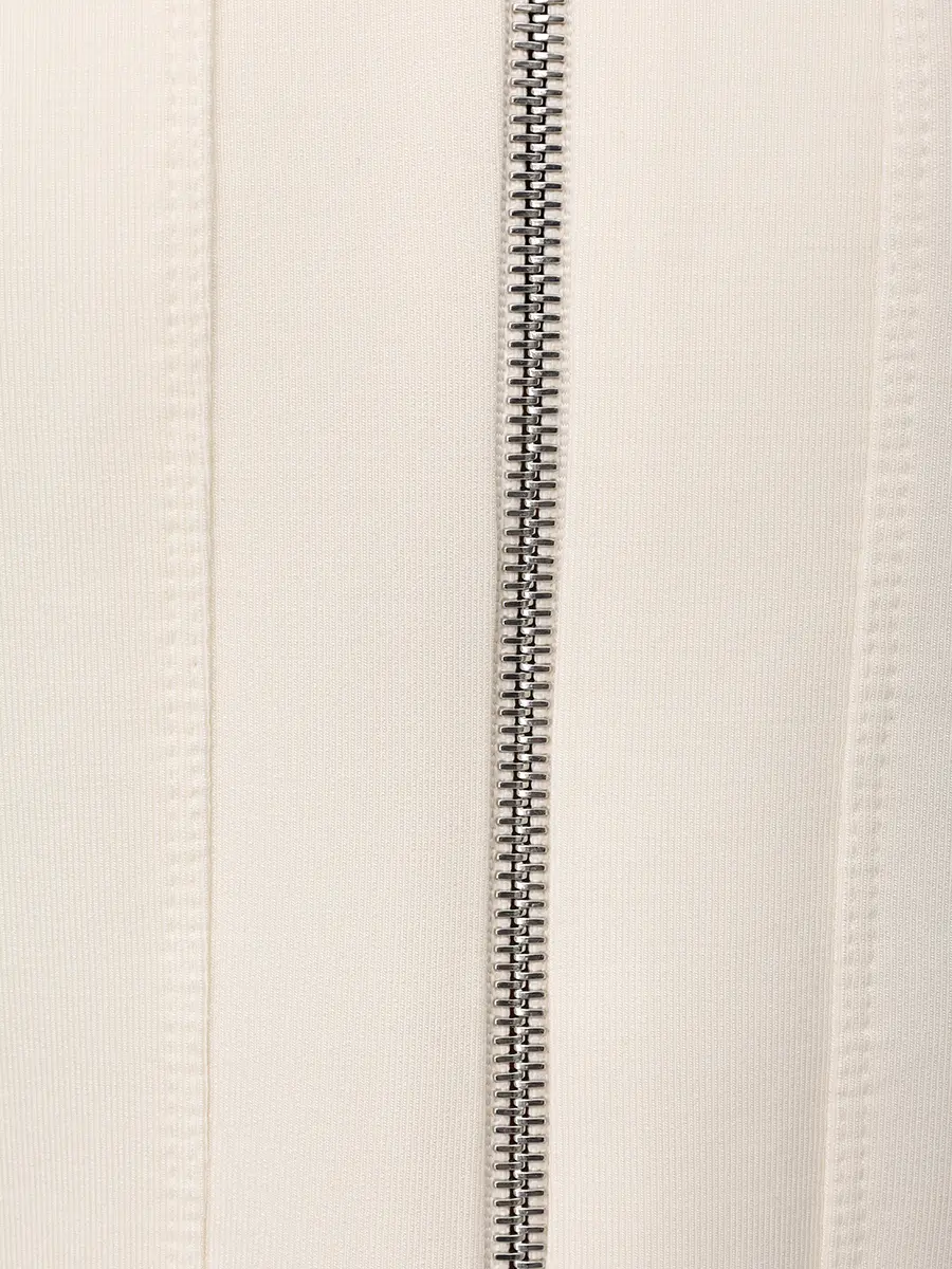 Костюм однотонный