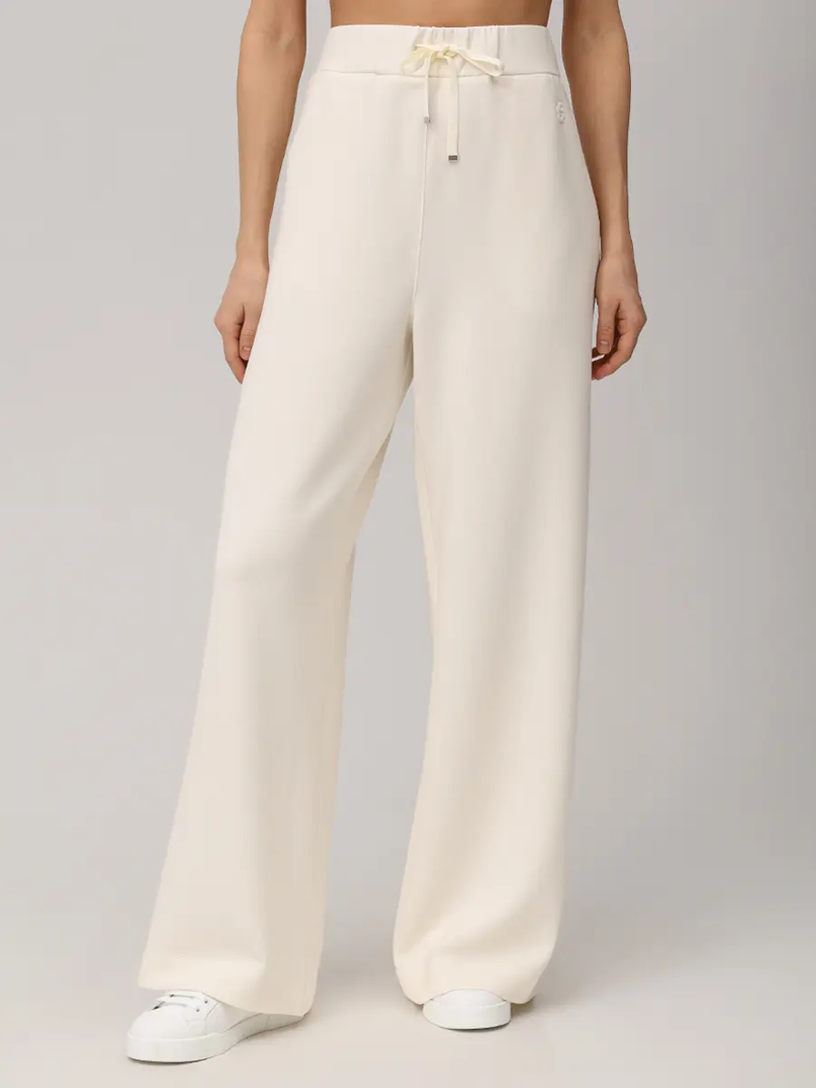 Костюм однотонный