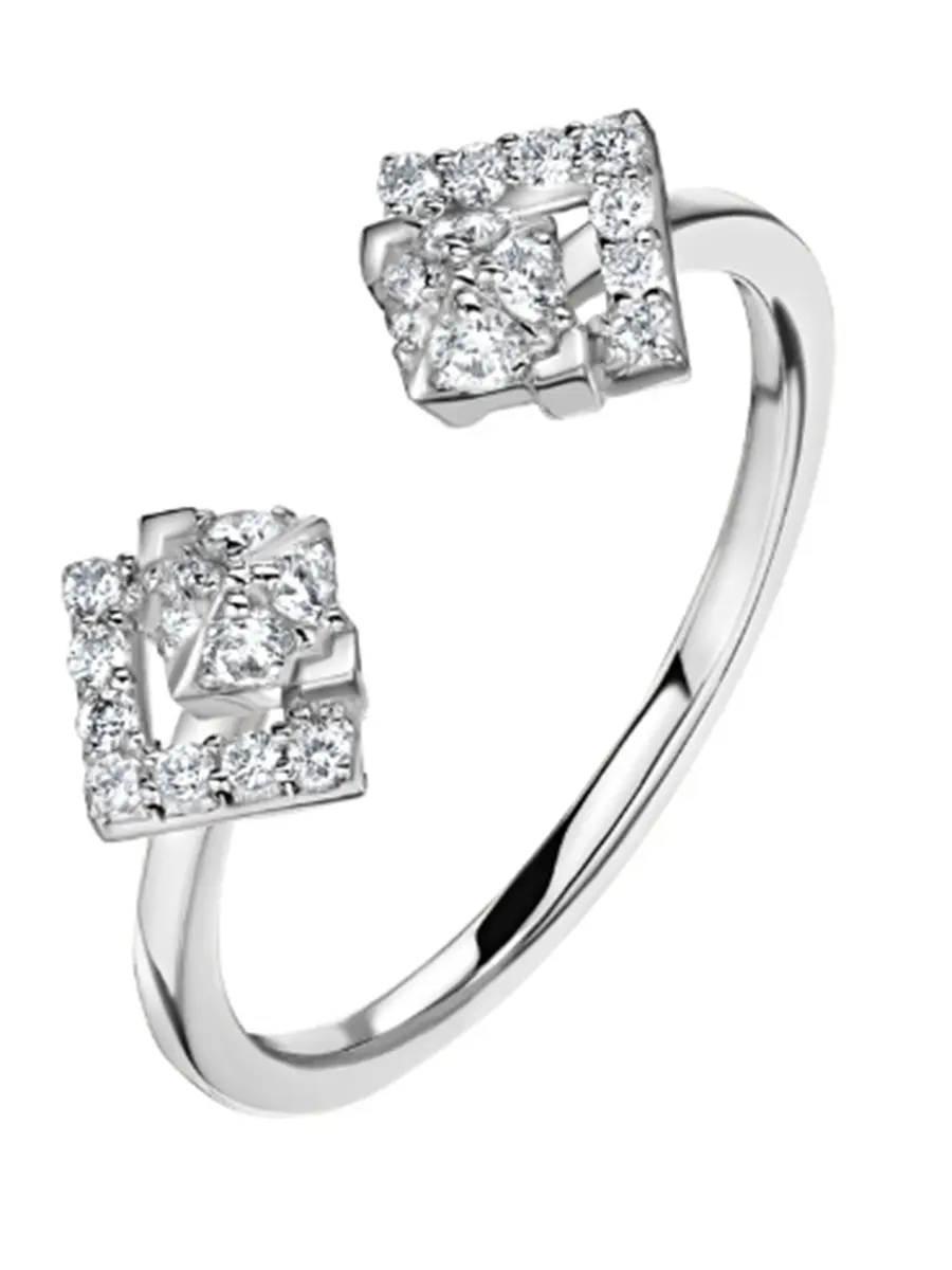 Кольцо из белого золота с бесцветными бриллиантами