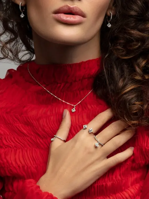 Кольцо из белого золота с бесцветными бриллиантами ALINA ISSA