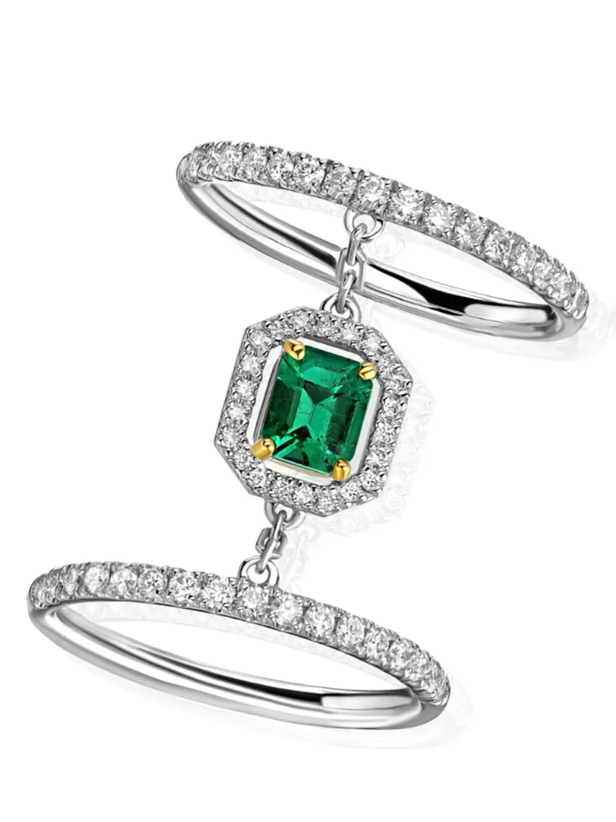 Кольцо с изумрудом и бриллиантами