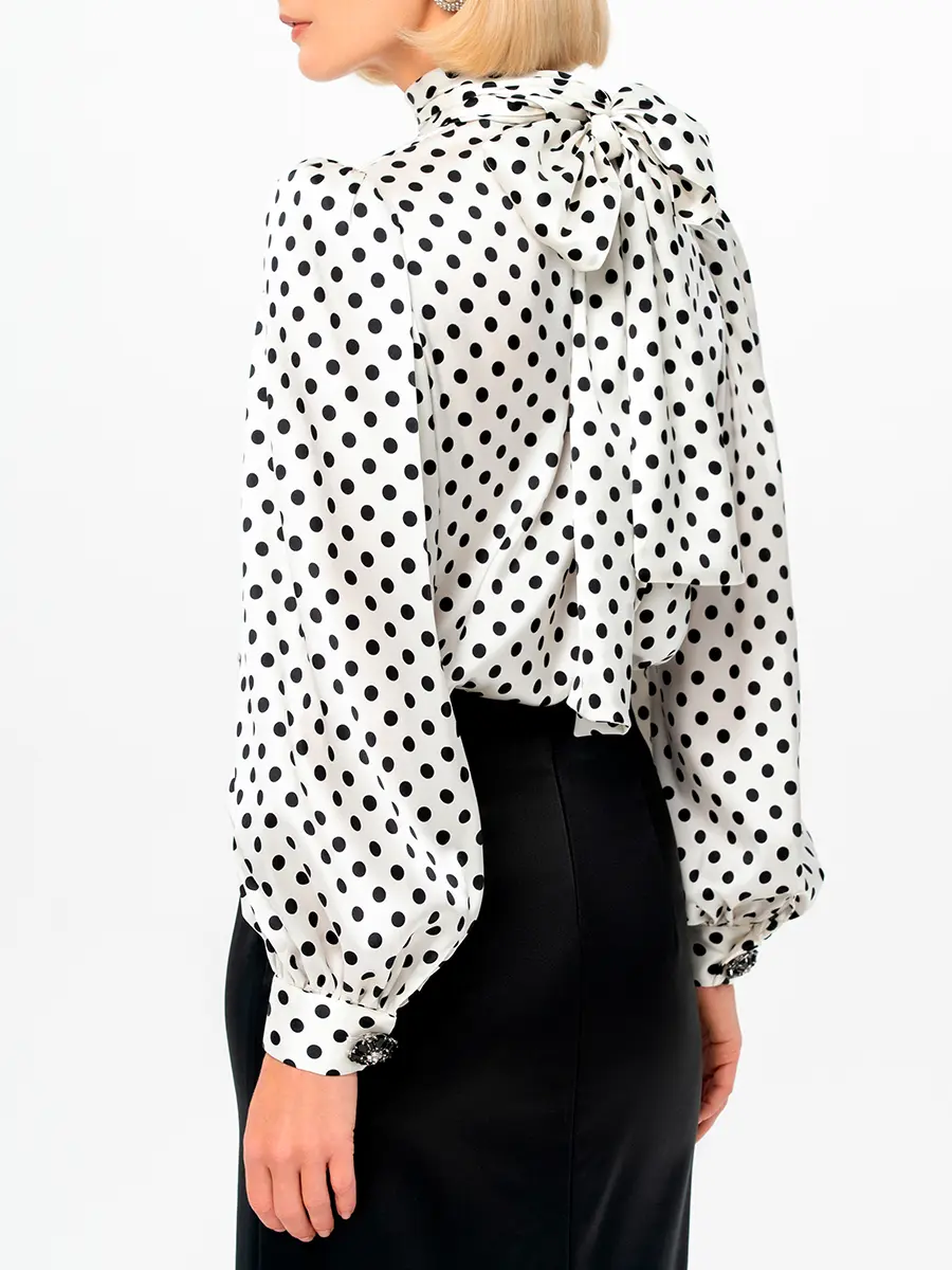 Блузка с завязками