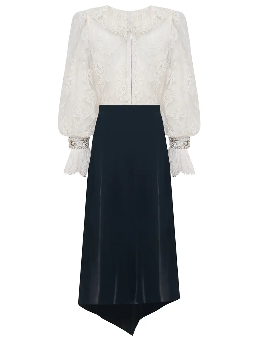 Платье с кружевом