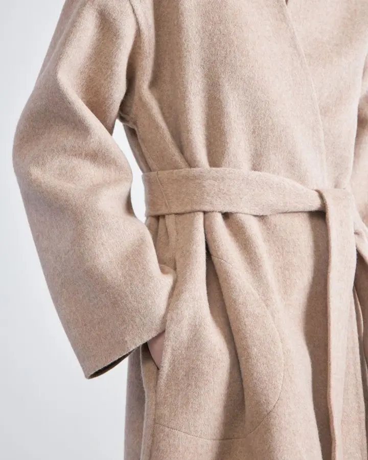 Пальто шерстяное