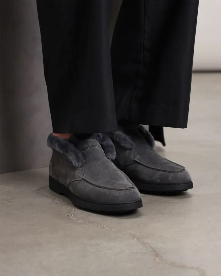 Лоферы замшевые на меху